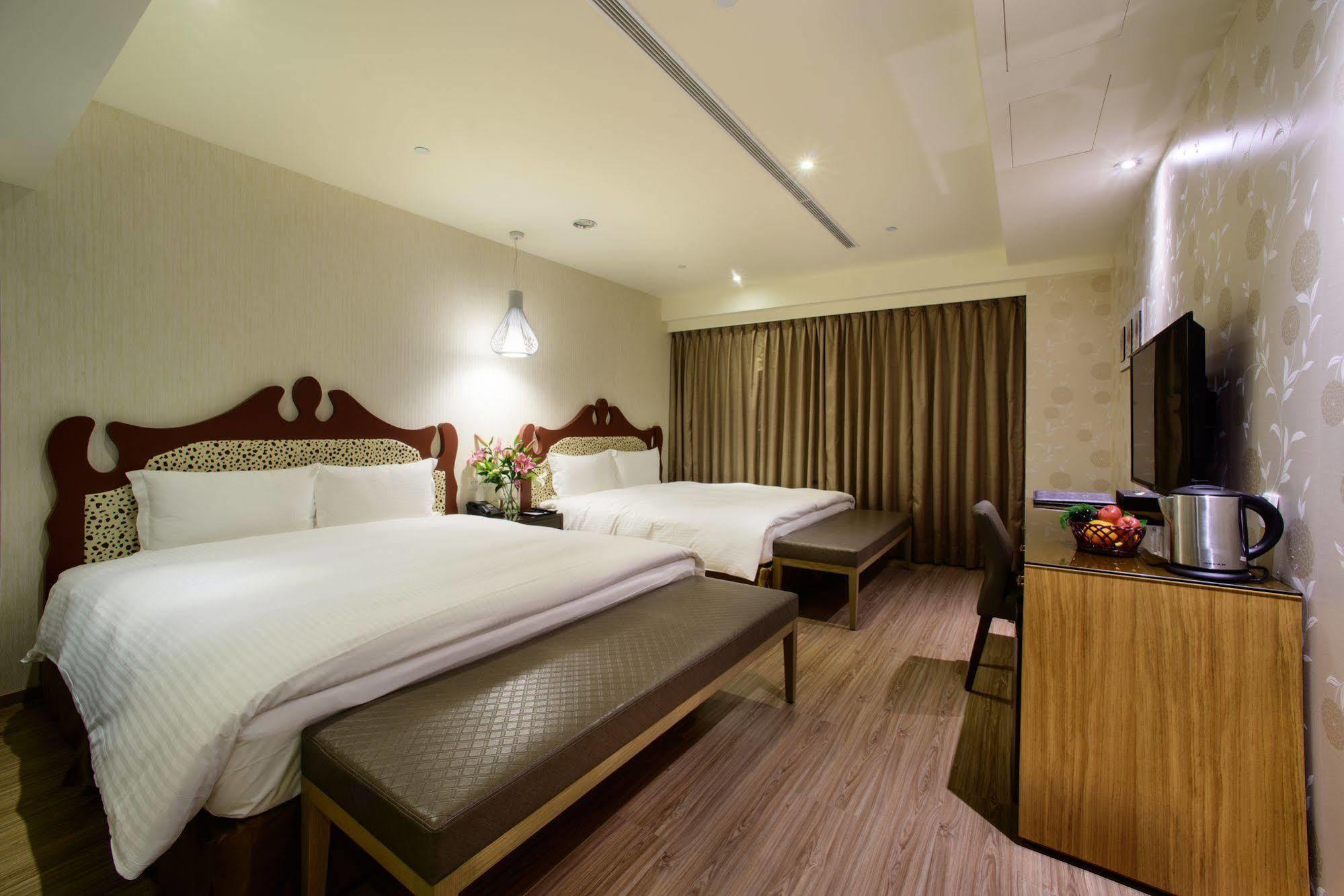 Stay Hotel - Taichung Yizhong Exterior foto