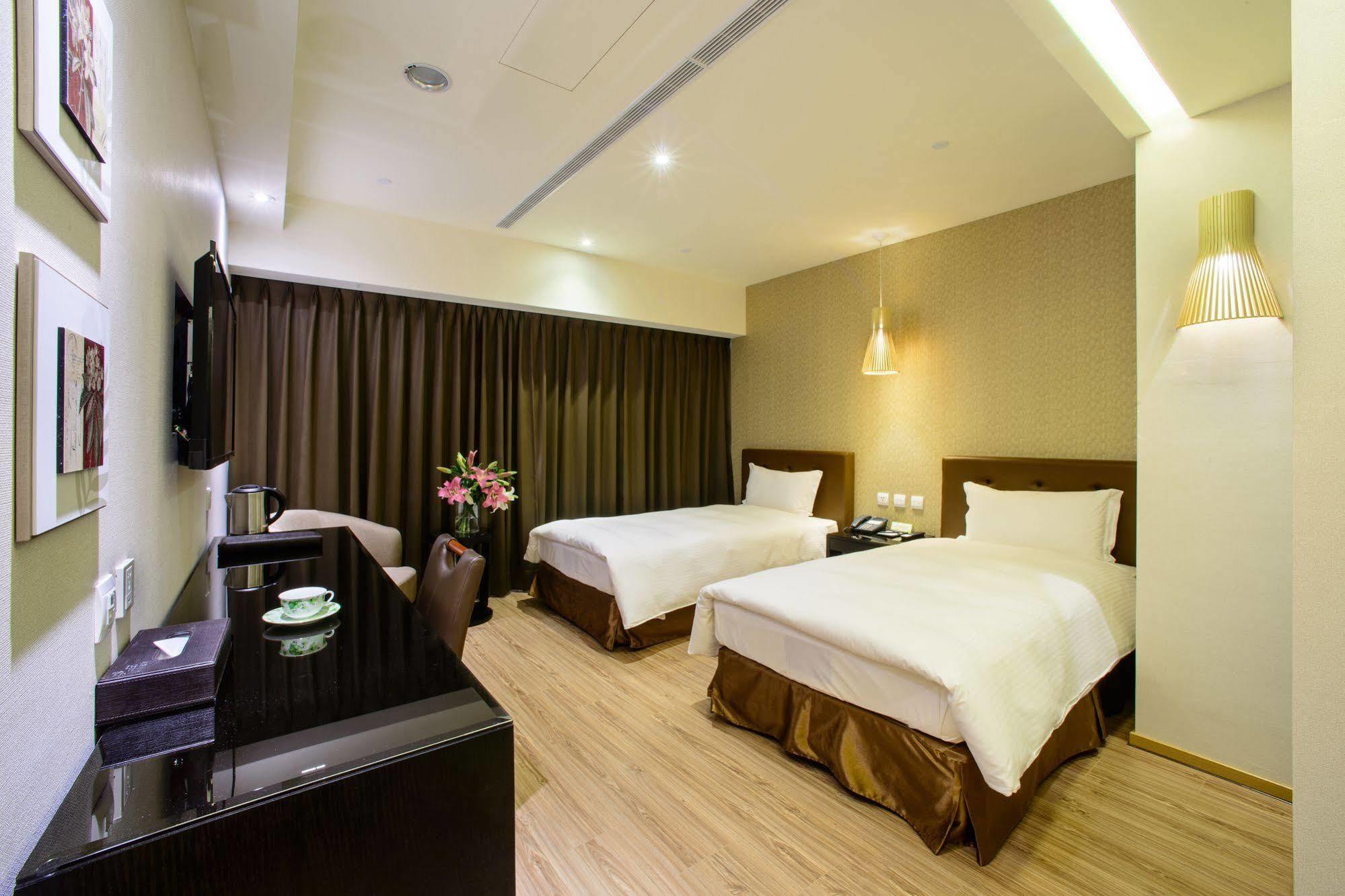 Stay Hotel - Taichung Yizhong Exterior foto