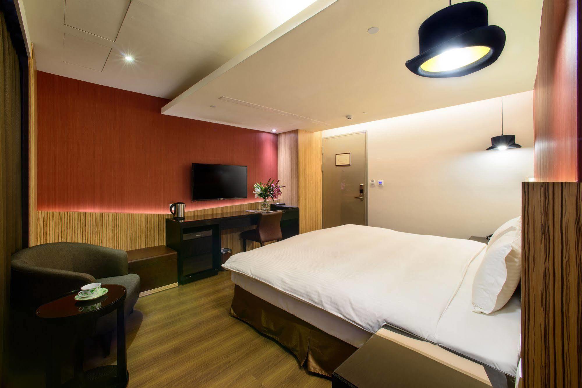 Stay Hotel - Taichung Yizhong Exterior foto