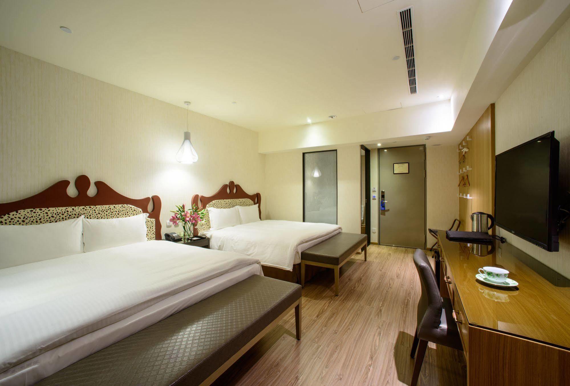 Stay Hotel - Taichung Yizhong Exterior foto